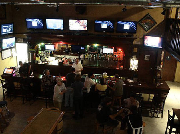 10 Sports Bar Terbaik di California