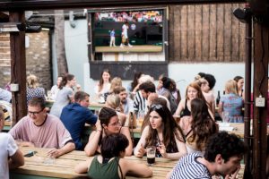 Rekomendasi Sports Bars OutDoor Di London