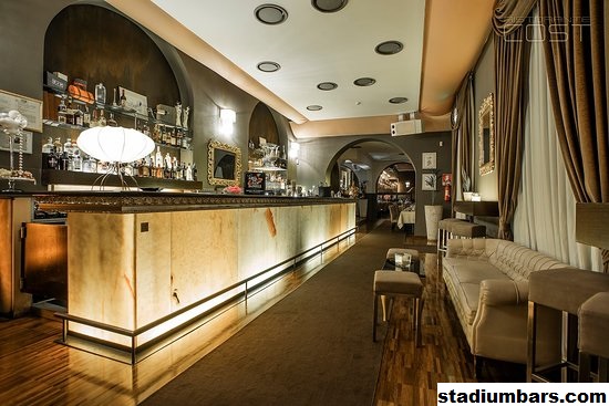 Bar Terbaik Di Milan
